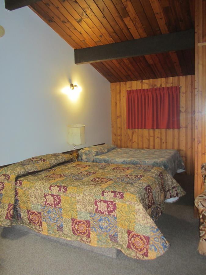 Pembina River Inn Entwistle Екстер'єр фото
