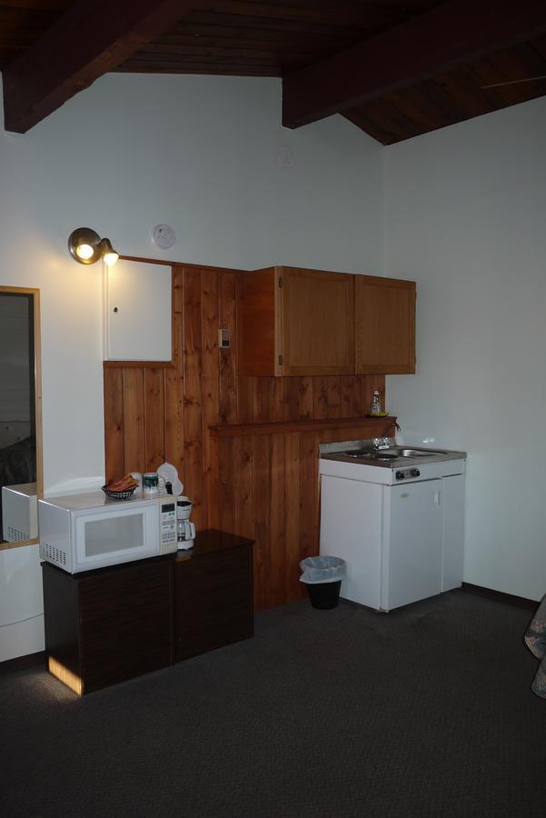 Pembina River Inn Entwistle Екстер'єр фото